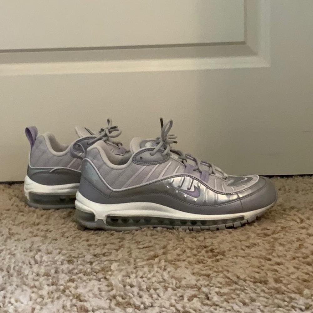 Nike Womens AirMax 98 SE Silver Vast Gray